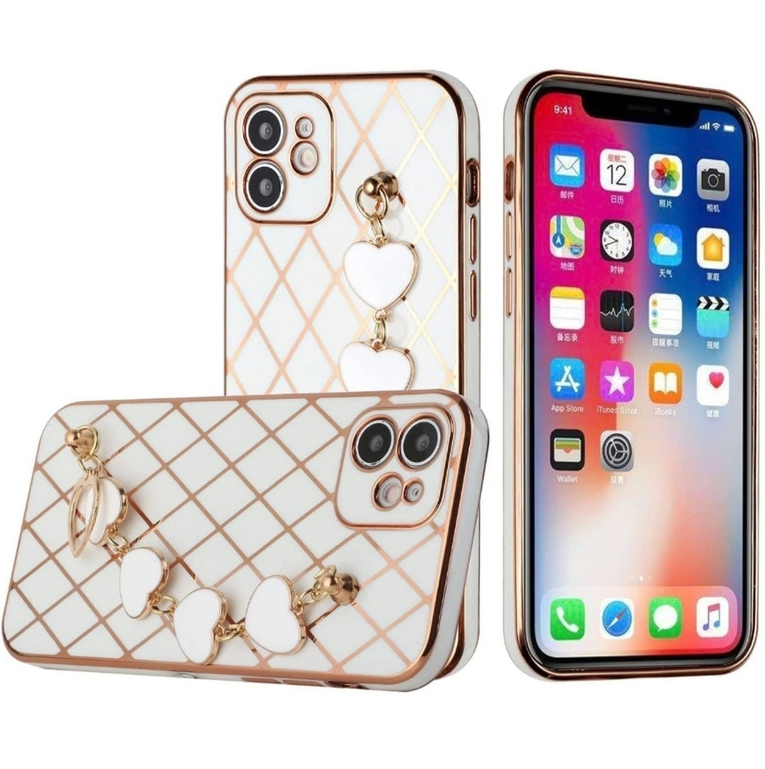 iPhone 13 Pro Hearts Chain